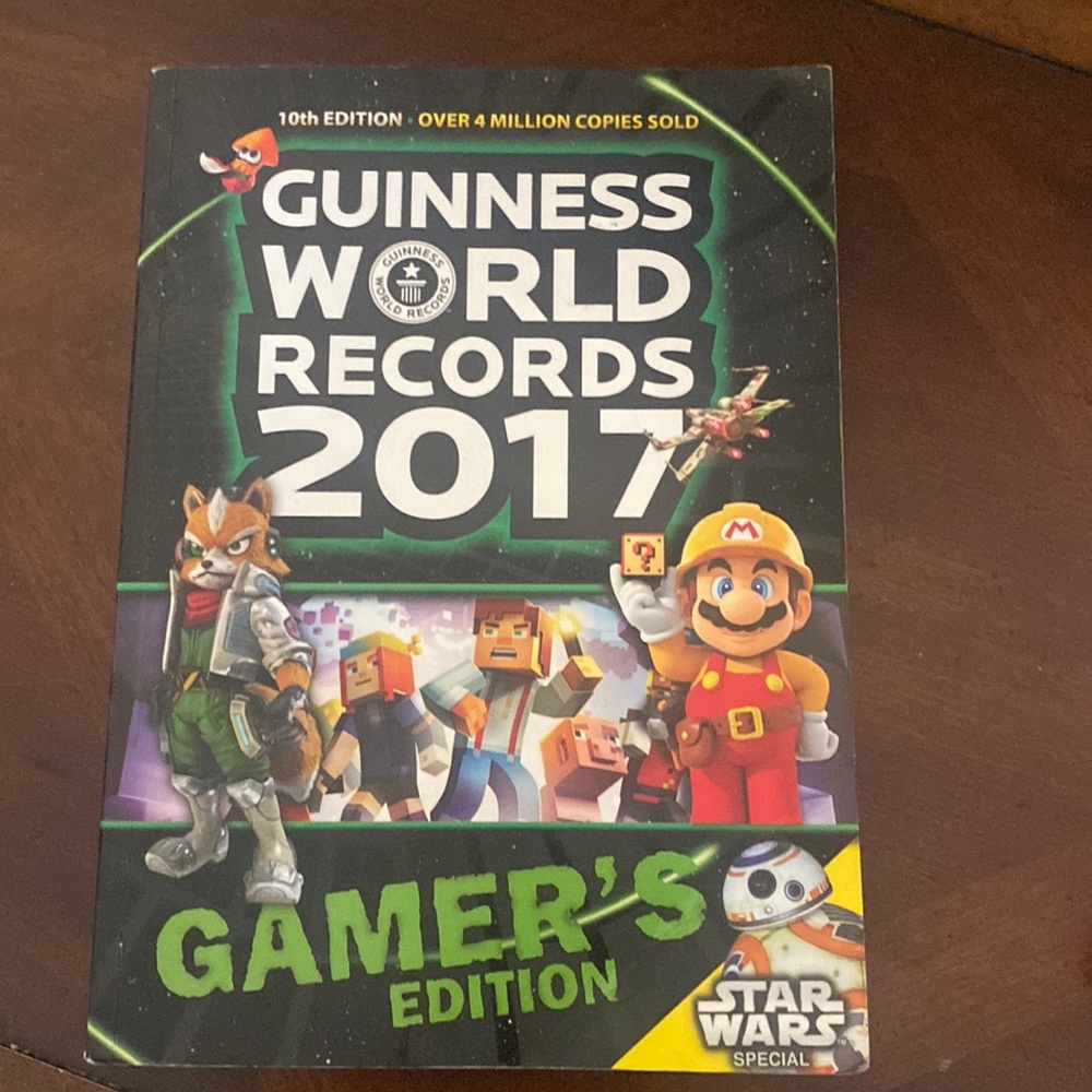 Guinness world record 2017 . Gamers edition